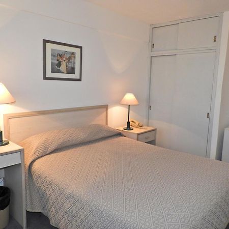 Hotel Tres Cruces モンテビデオ エクステリア 写真