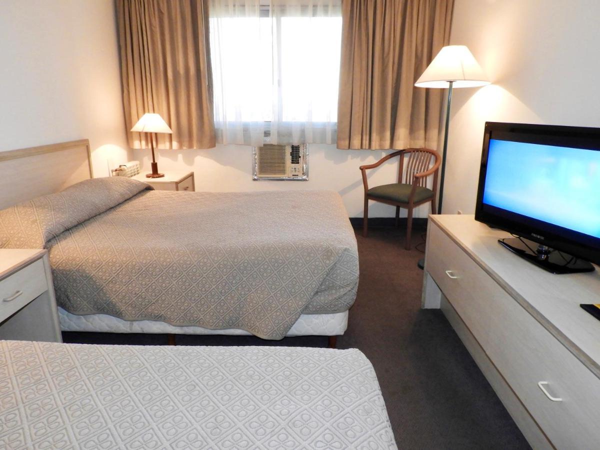 Hotel Tres Cruces モンテビデオ エクステリア 写真