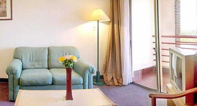 Hotel Tres Cruces モンテビデオ エクステリア 写真